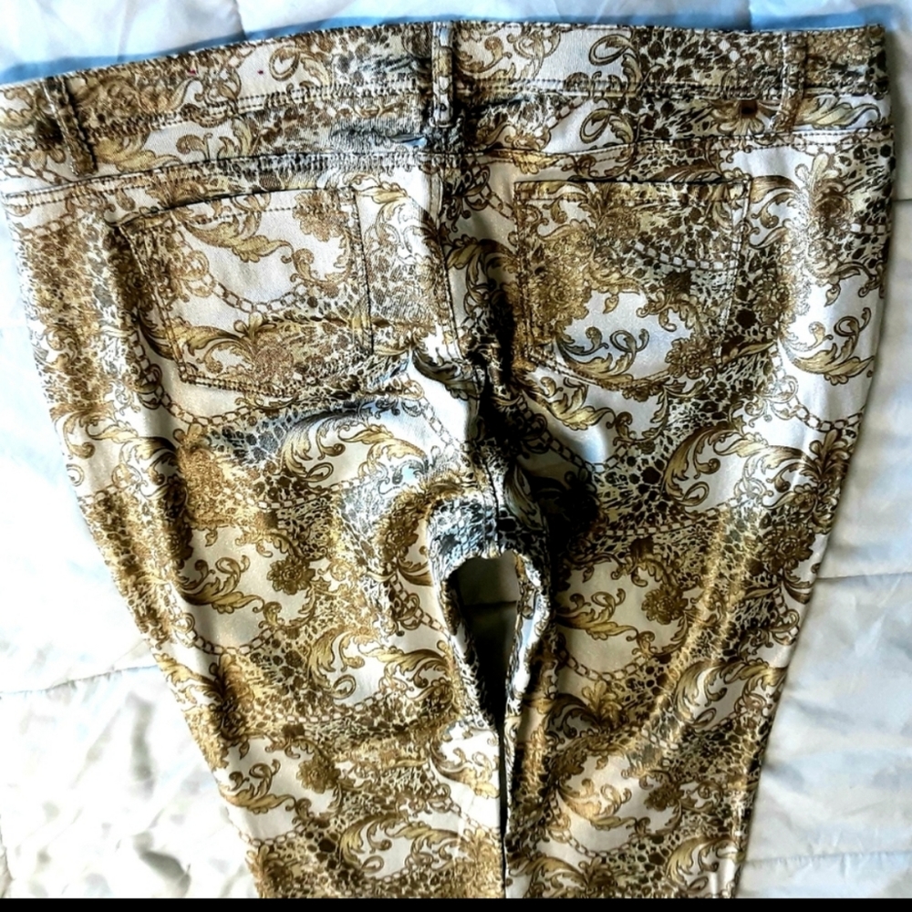 Almost Famous Jeans Size 22 Skinny Leg Fit NWOT - Picture 10 of 14